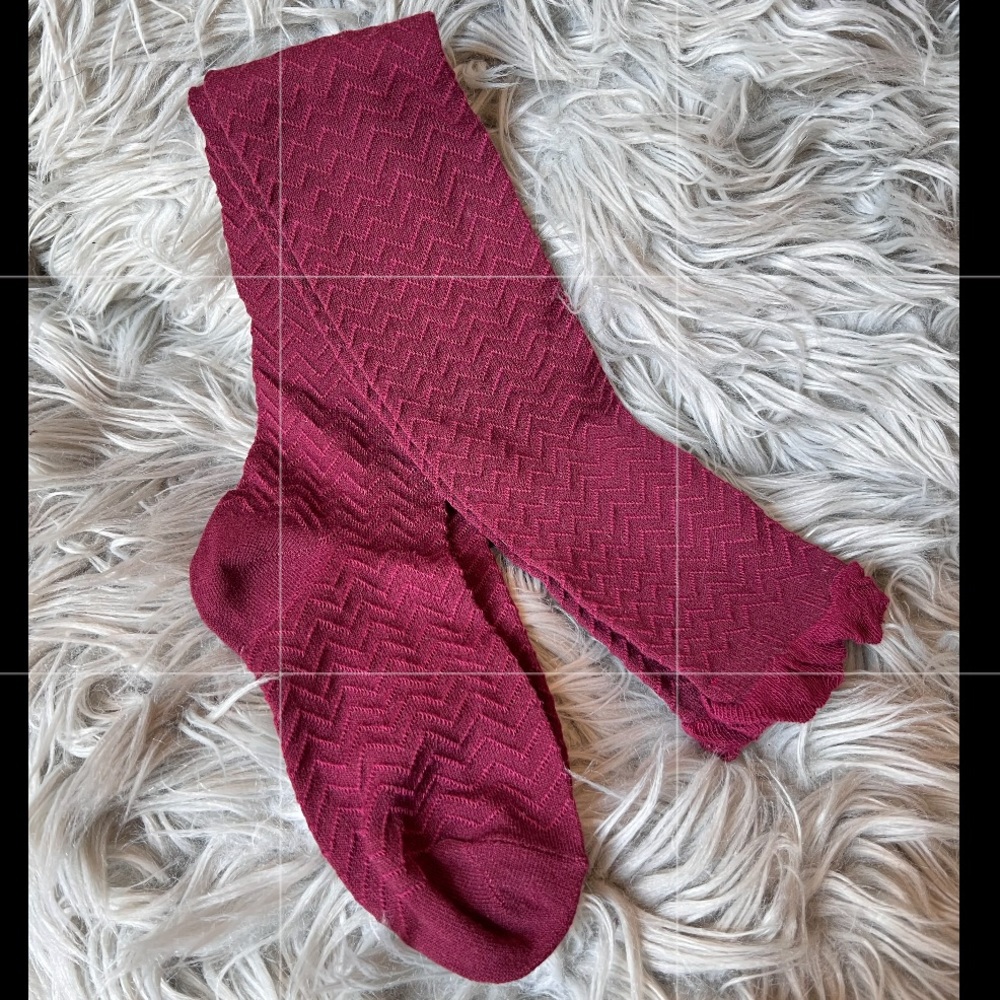 Over the knee SOCKS